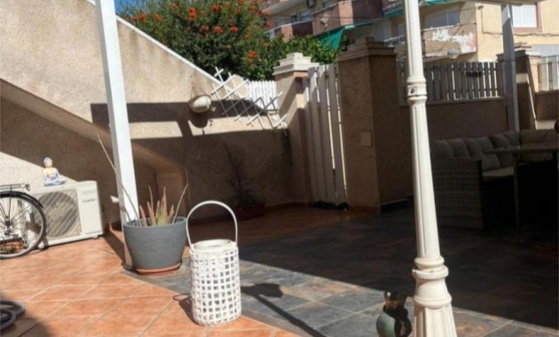 Herverkoop - Terraced house -
Orihuela Costa - Campoamor