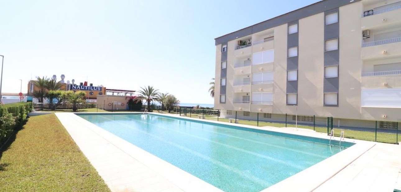 Herverkoop - Appartement / flat -
Torrevieja - Punta prima