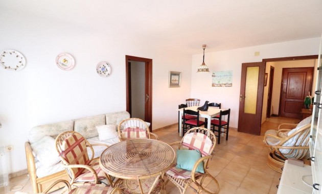 Venta - Apartamento / piso -
Torrevieja - Punta prima