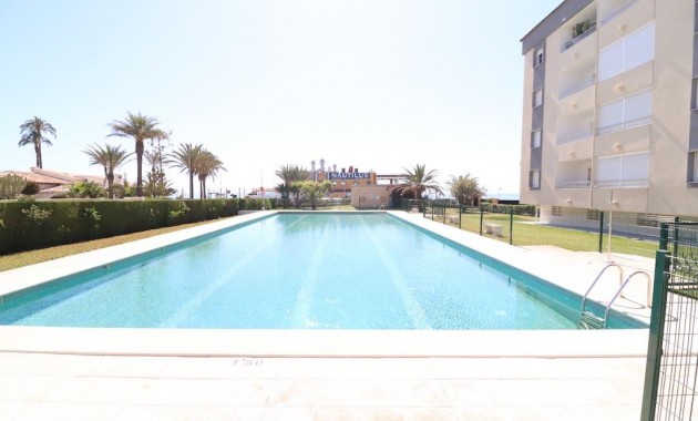 Herverkoop - Appartement / flat -
Torrevieja - Punta prima