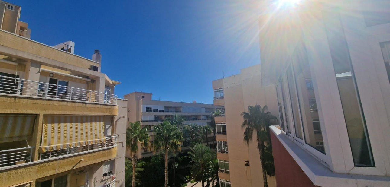 Herverkoop - Penthouse -
Torrevieja - Habaneras