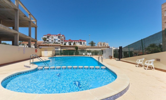 Sale - Apartment / flat -
Torrevieja - Cabo cervera