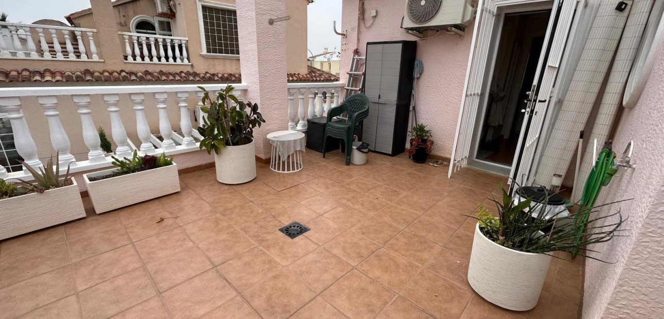 Sale - Terraced house -
Torrevieja - Torreblanca