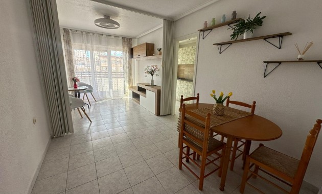 Sale - Apartment / flat -
Torrevieja - torrevieja