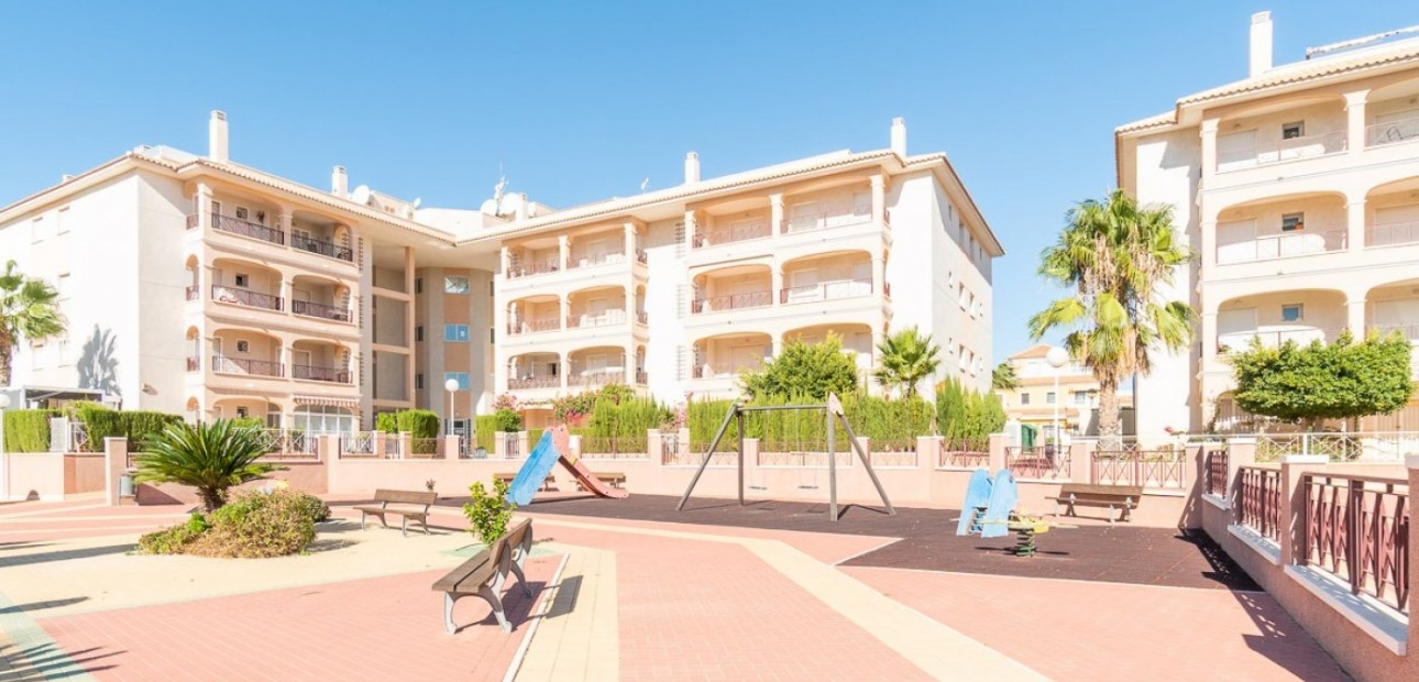 Venta - Ground Floor -
Orihuela Costa - Playa Flamenca