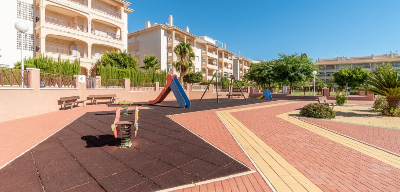 Sale - Ground Floor -
Orihuela Costa - Playa Flamenca