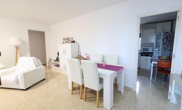 Sale - Bungalow -
Orihuela Costa - Cabo Roig