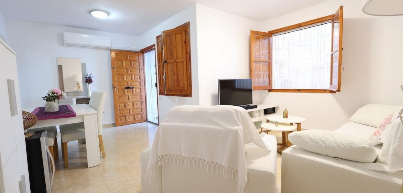 Herverkoop - Bungalow -
Orihuela Costa - Cabo Roig