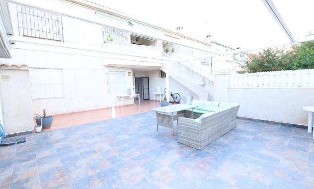 Venta - Bungalow -
Orihuela Costa - Cabo Roig