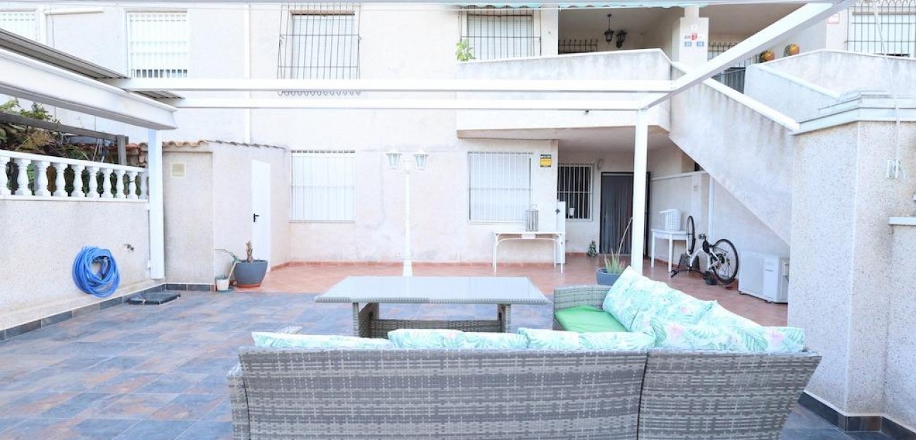 Venta - Bungalow -
Orihuela Costa - Cabo Roig