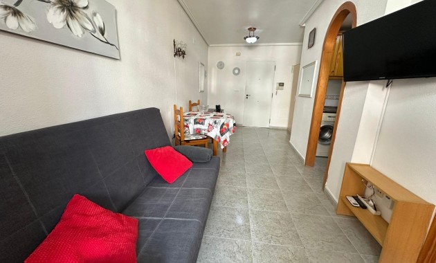 Herverkoop - Appartement / flat -
Torrevieja - Estacion de autobuses