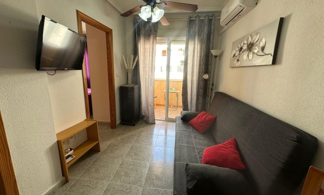 Sale - Apartment / flat -
Torrevieja - Estacion de autobuses