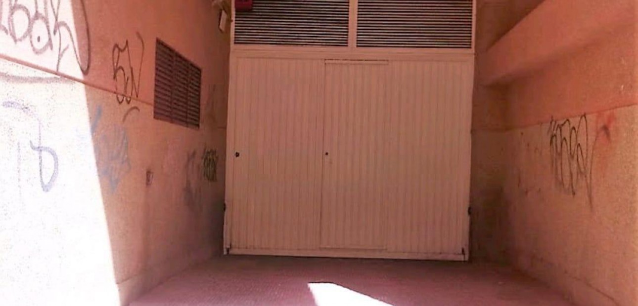 Sale - Apartment / flat -
Torrevieja - Centro