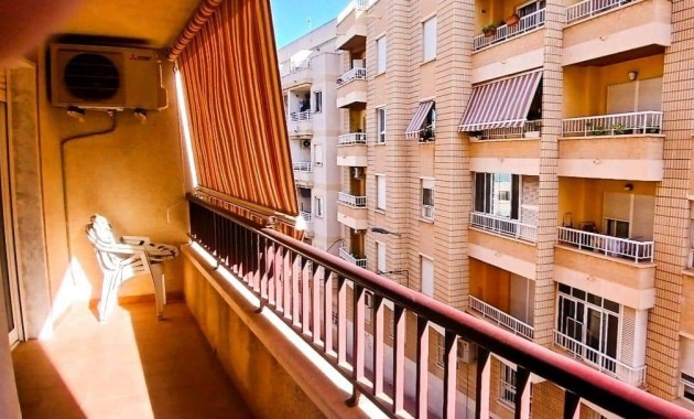 Herverkoop - Appartement / flat -
Torrevieja - Centro