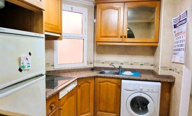 Sale - Apartment / flat -
Torrevieja - Centro