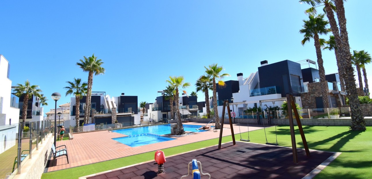 Herverkoop - Appartement / flat -
Orihuela Costa - Lomas de Cabo Roig