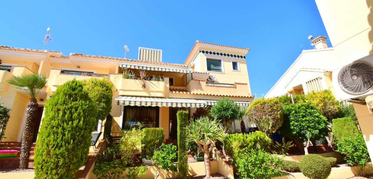 Sale - Townhouse -
Orihuela Costa - Lomas de Campoamor