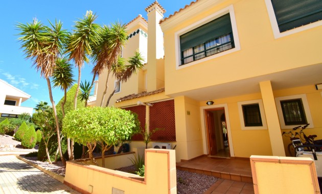 Sale - Townhouse -
Orihuela Costa - Lomas de Campoamor