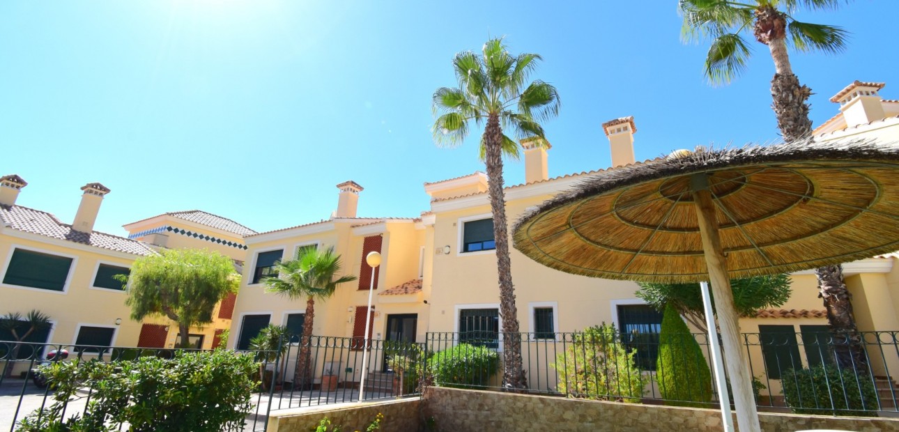 Sale - Townhouse -
Orihuela Costa - Lomas de Campoamor