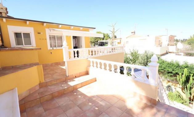 Sale - Terraced house -
Orihuela Costa - Lomas de Cabo Roig