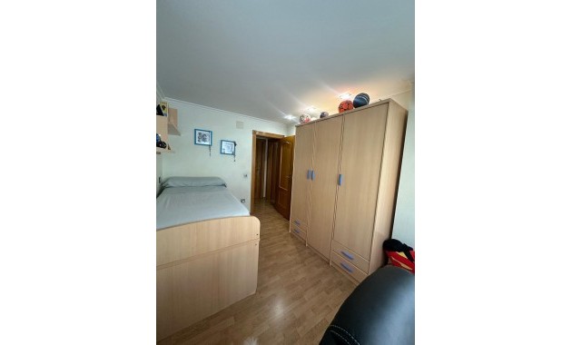 Sale - Apartment / flat -
Torrevieja - Centro