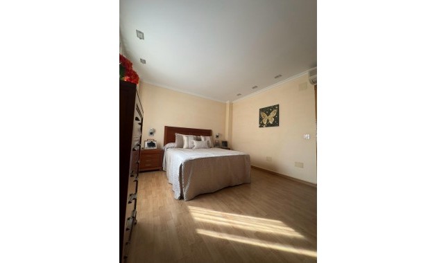 Herverkoop - Appartement / flat -
Torrevieja - Centro