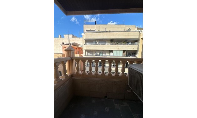 Herverkoop - Appartement / flat -
Torrevieja - Centro