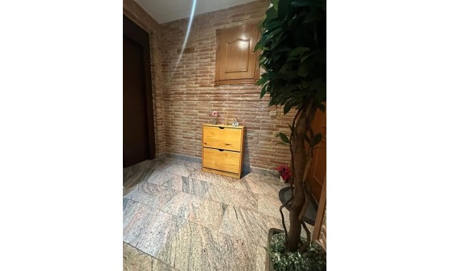 Sale - Apartment / flat -
Torrevieja - Centro