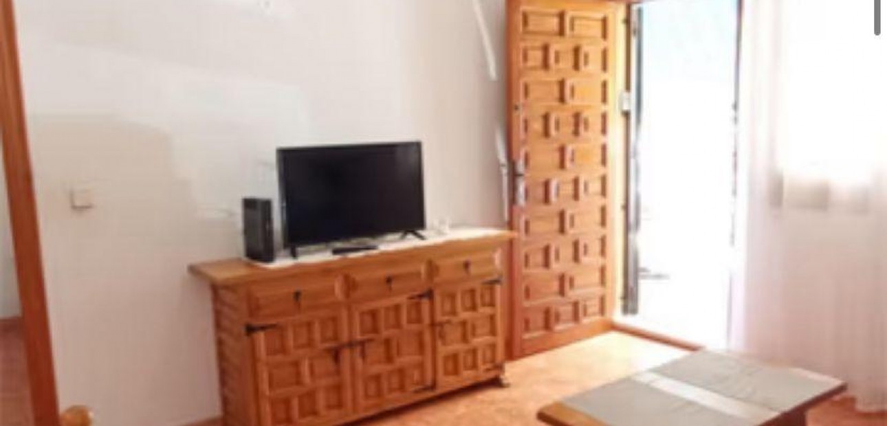 Sale - Apartment / flat -
Torrevieja - La Mata