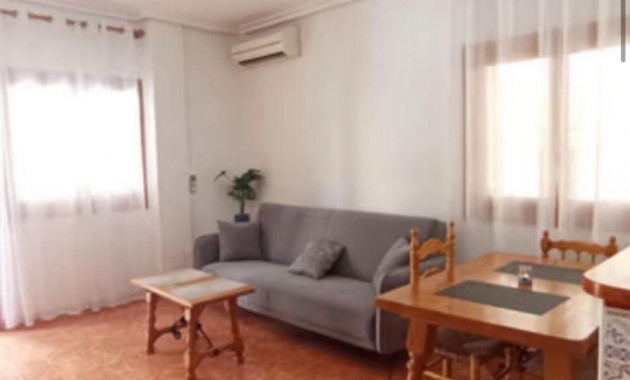 Venta - Apartamento / piso -
Torrevieja - La Mata