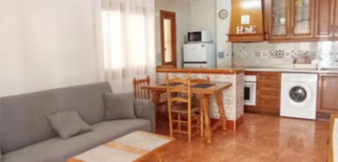 Sale - Apartment / flat -
Torrevieja - La Mata