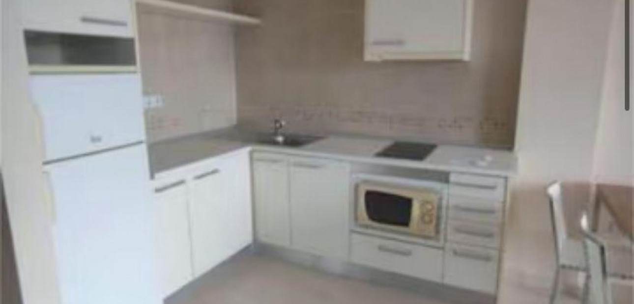 Sale - Apartment / flat -
Guardamar del Segura - Pueblo