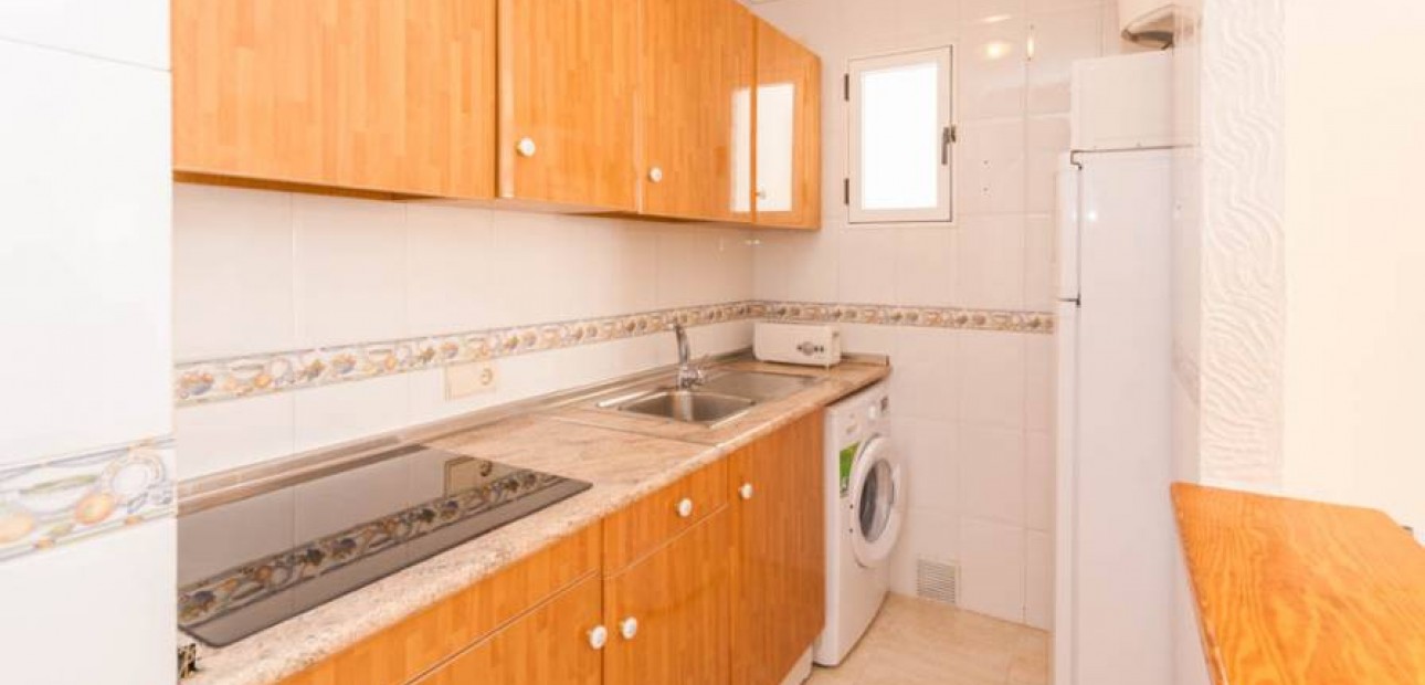 Verhuur - Appartement / flat -
Torrevieja - Centro