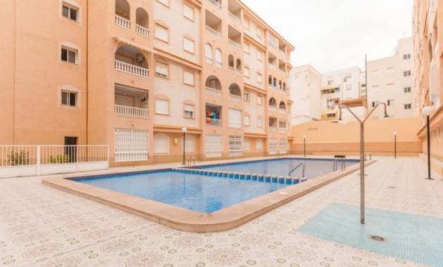 Verhuur - Appartement / flat -
Torrevieja - Centro