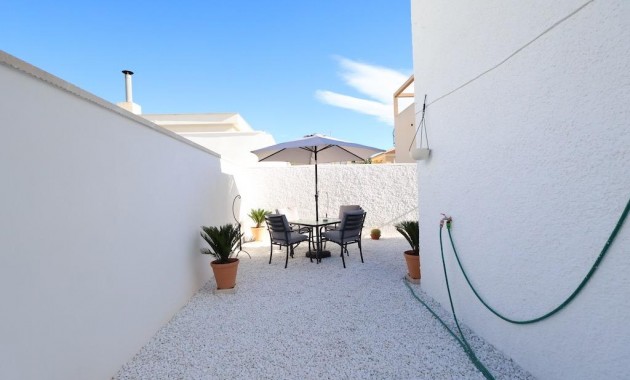 Venta - Bungalow -
Torrevieja - Los Frutales