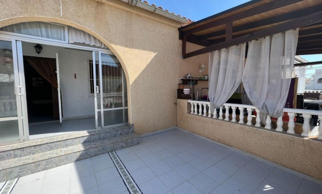 Herverkoop - Terraced house -
Torrevieja - San luis