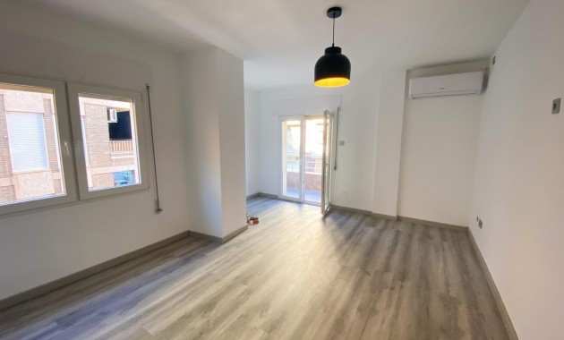 Venta - Apartamento / piso -
Torrevieja - torrevieja