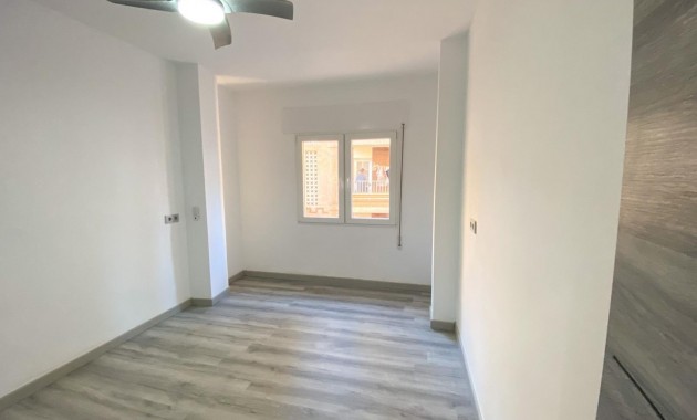 Venta - Apartamento / piso -
Torrevieja - torrevieja
