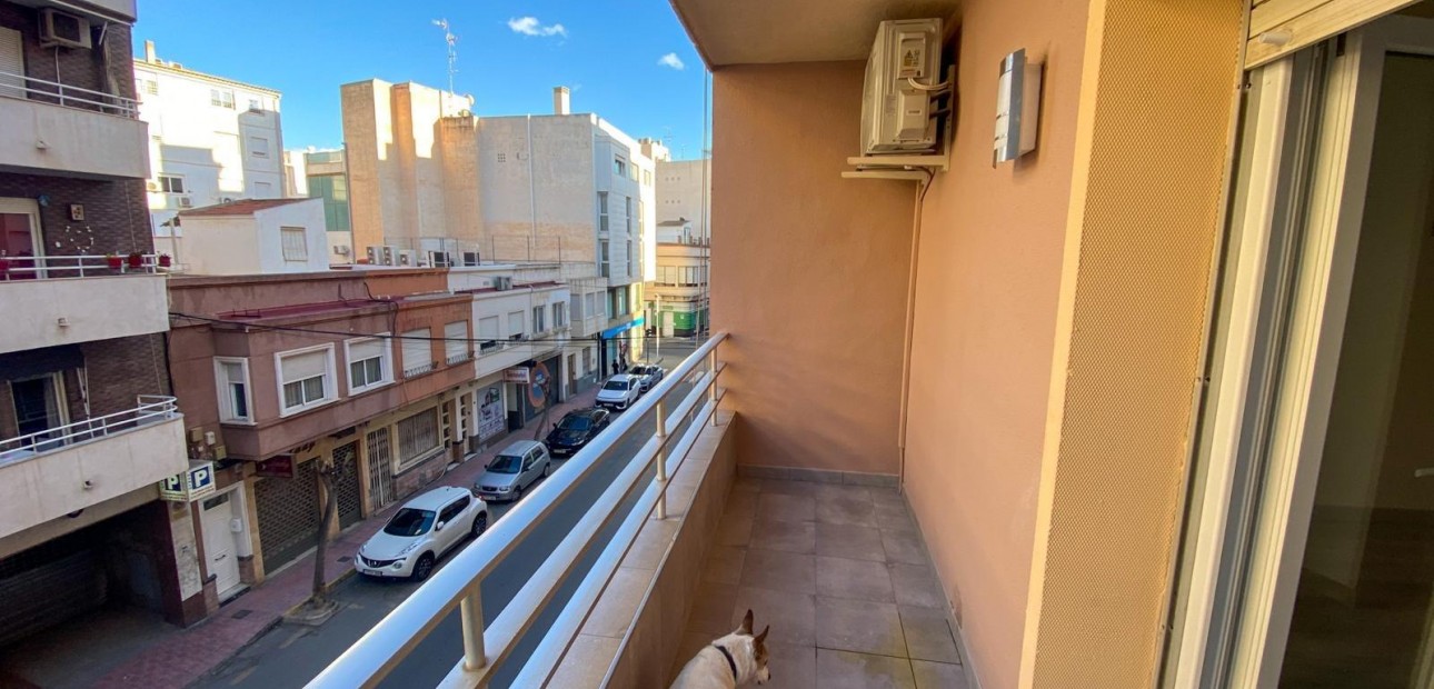 Venta - Apartamento / piso -
Torrevieja - torrevieja