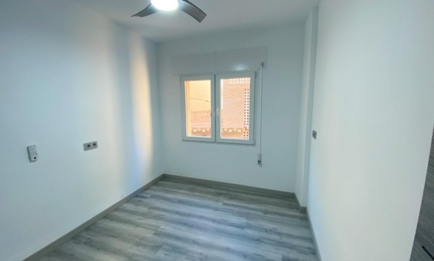 Venta - Apartamento / piso -
Torrevieja - torrevieja