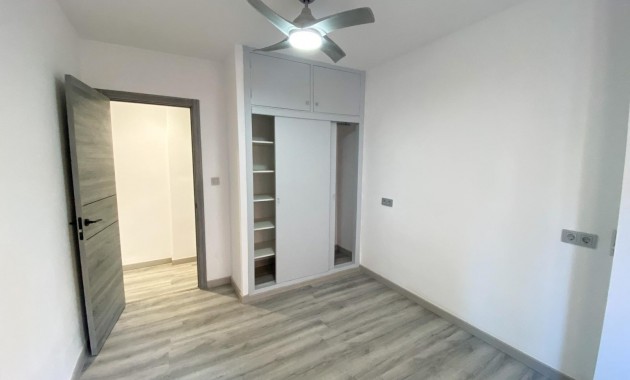 Venta - Apartamento / piso -
Torrevieja - torrevieja