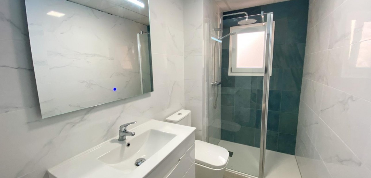Venta - Apartamento / piso -
Torrevieja - torrevieja