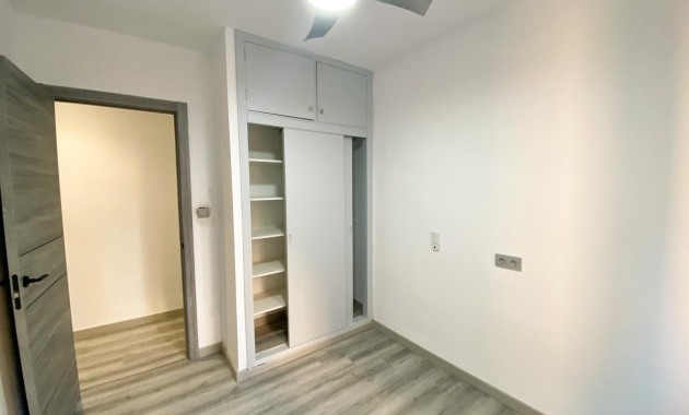 Venta - Apartamento / piso -
Torrevieja - torrevieja