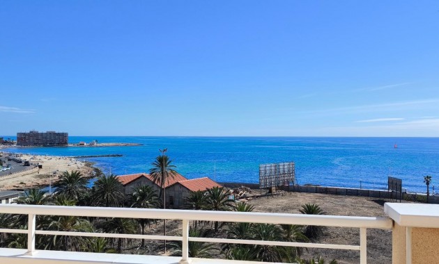 Herverkoop - Penthouse -
Torrevieja - Playa del cura