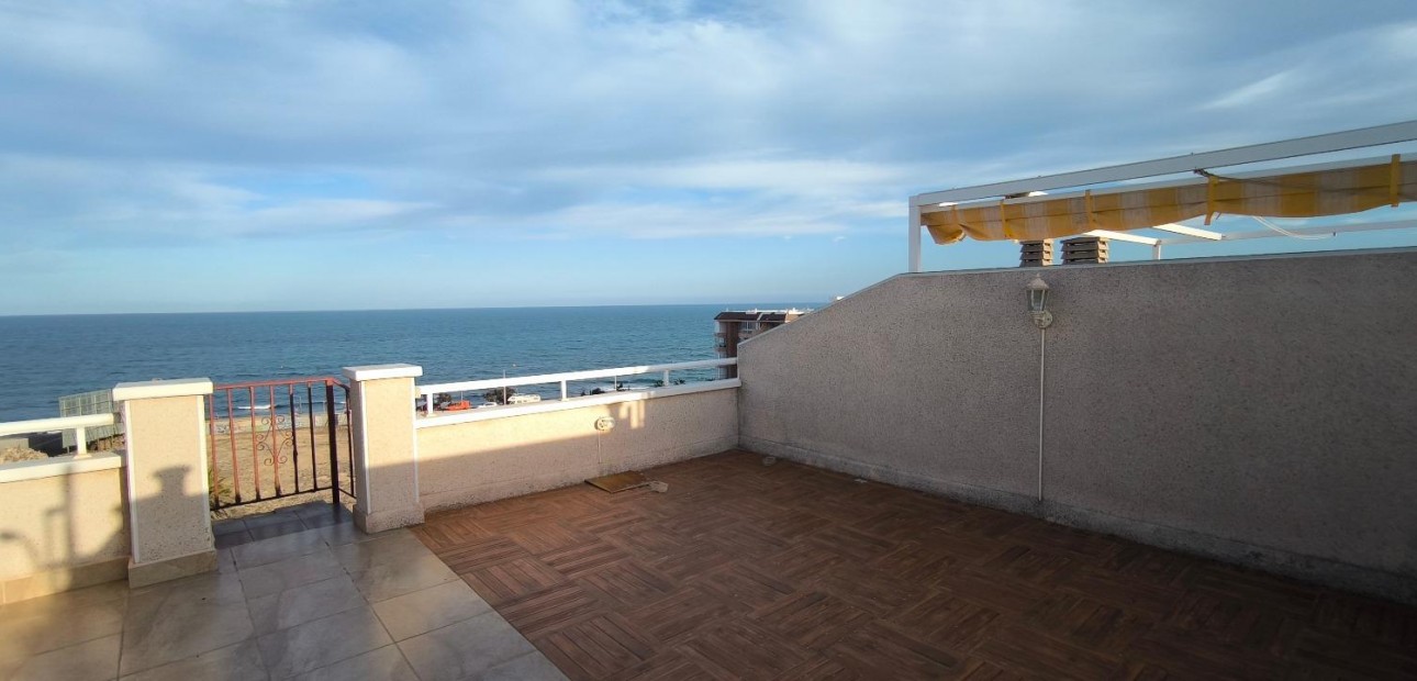 Herverkoop - Penthouse -
Torrevieja - Playa del cura