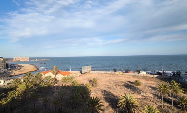 Herverkoop - Penthouse -
Torrevieja - Playa del cura