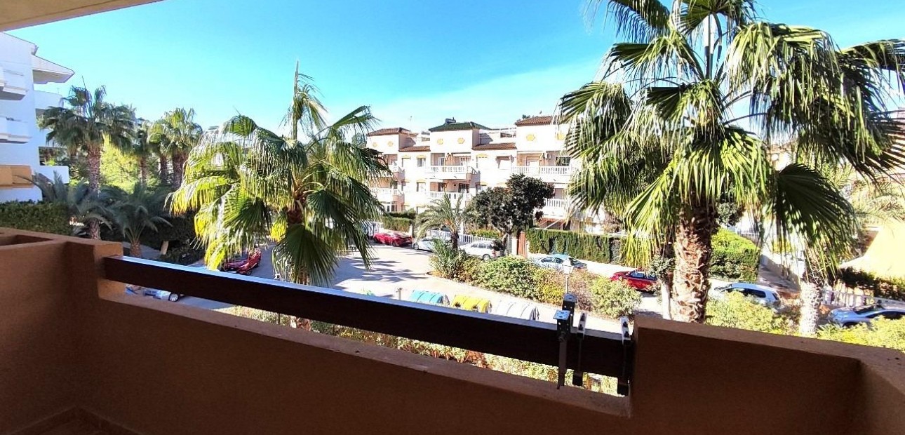 Sale - Apartment / flat -
Cabo Roig - Costa blanca