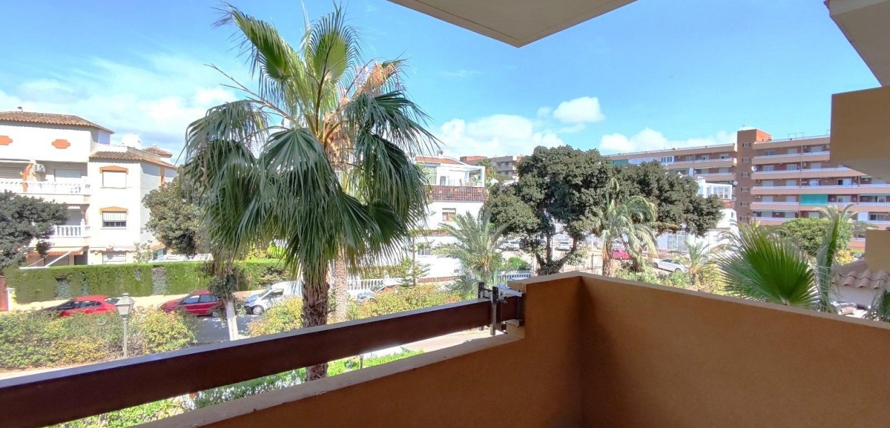 Sale - Apartment / flat -
Cabo Roig - Costa blanca