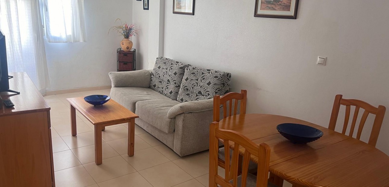 Venta - Apartamento / piso -
Torrevieja - Habaneras