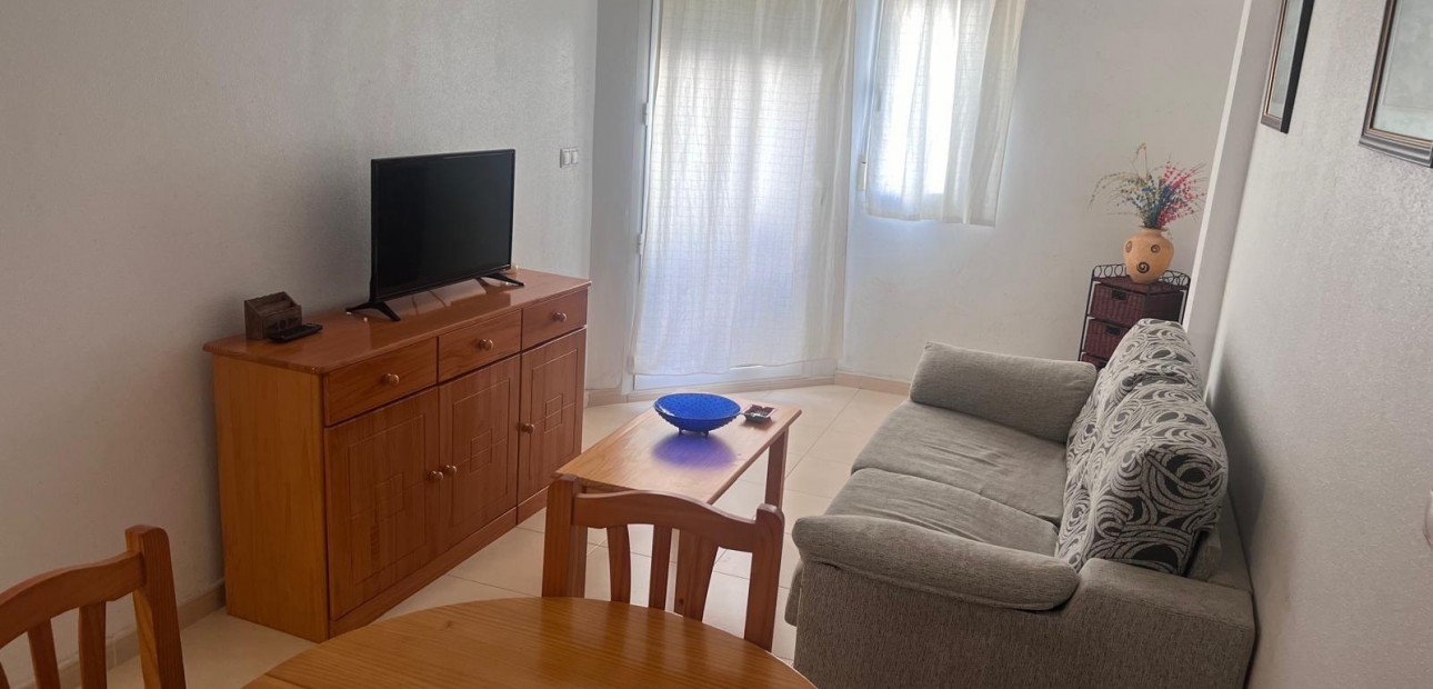 Herverkoop - Appartement / flat -
Torrevieja - Habaneras